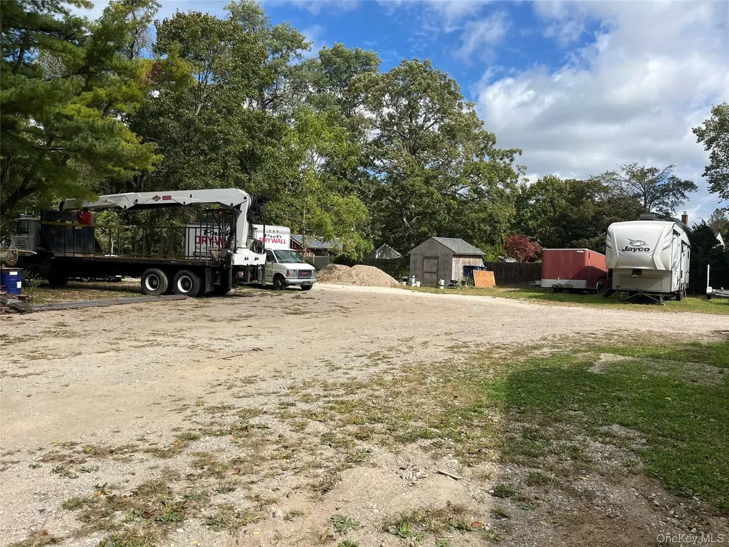 2801 Montauk Highway Brookhaven NY 11719