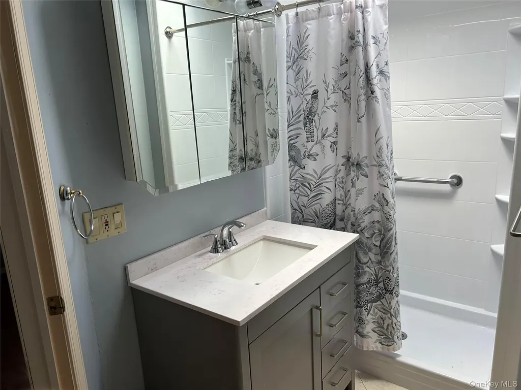 20 E Shore Drive Patchogue NY 11772