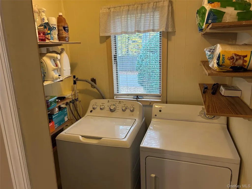 20 E Shore Drive Patchogue NY 11772