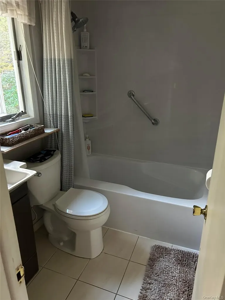 20 E Shore Drive Patchogue NY 11772