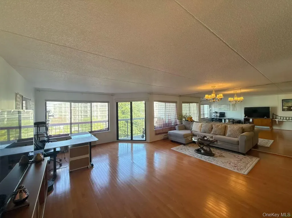 100 High Point Drive Hartsdale NY 10530