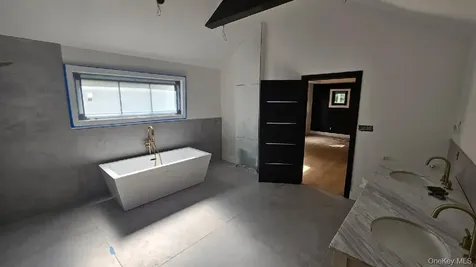 1515 Lincoln Avenue Bohemia NY 11716