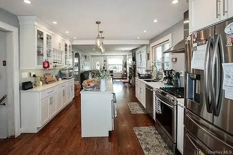 22 Davenport Place Bellmore NY 11710