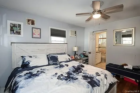 22 Davenport Place Bellmore NY 11710