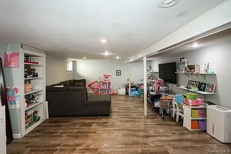 22 Davenport Place Bellmore NY 11710