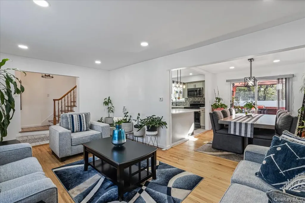 95 Colonial Drive Massapequa NY 11758