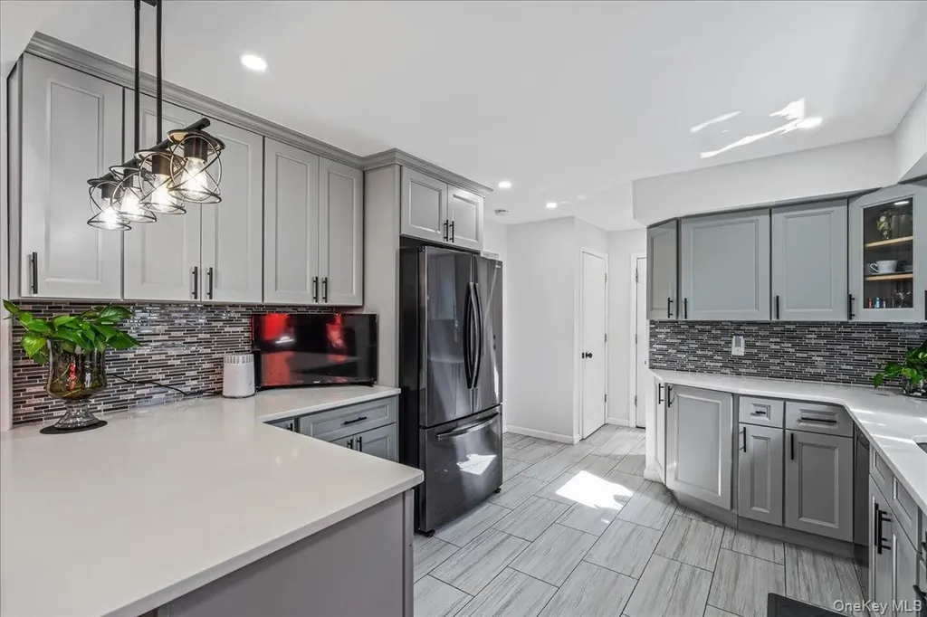 95 Colonial Drive Massapequa NY 11758