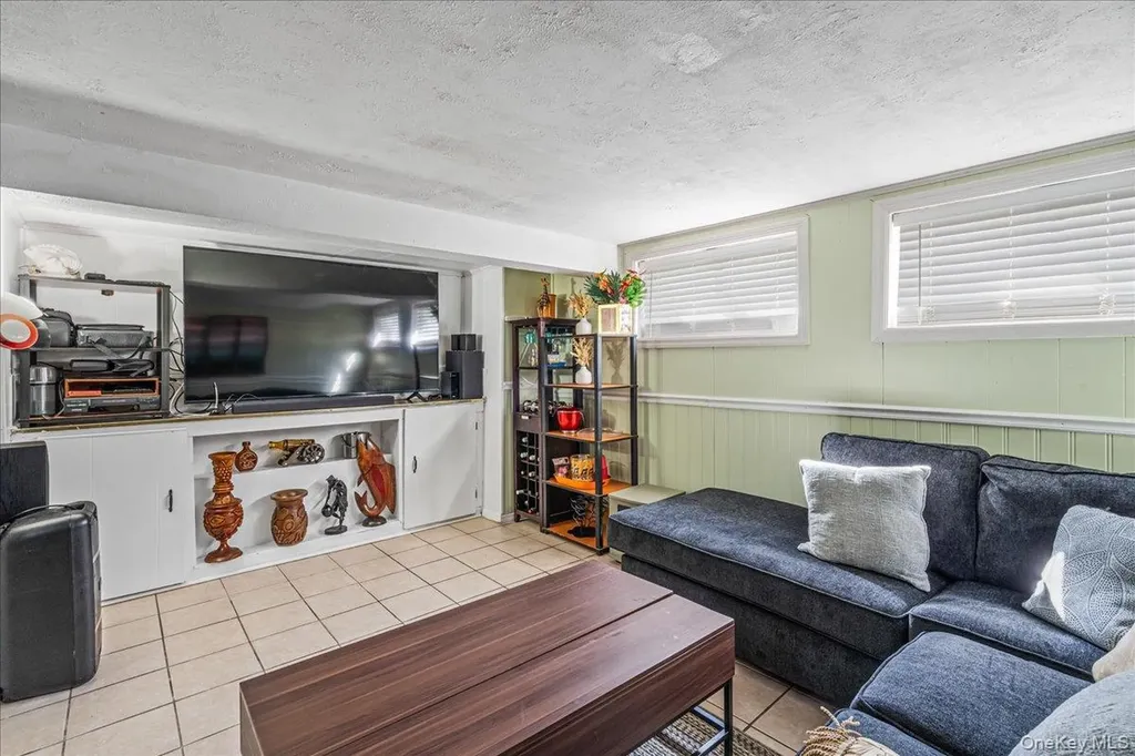 95 Colonial Drive Massapequa NY 11758