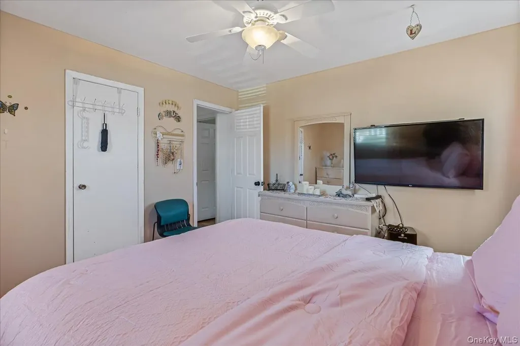 95 Colonial Drive Massapequa NY 11758