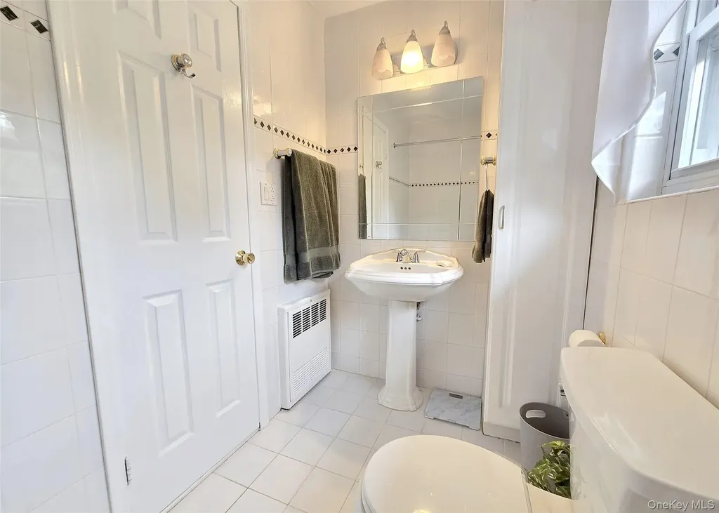 7 Royal Oaks Drive Centereach NY 11720