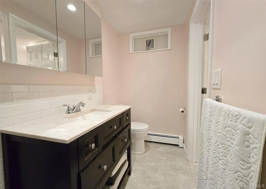 7 Royal Oaks Drive Centereach NY 11720