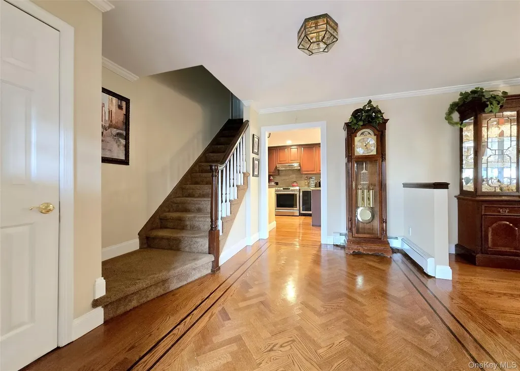 7 Royal Oaks Drive Centereach NY 11720