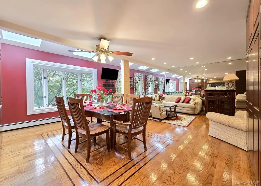 7 Royal Oaks Drive Centereach NY 11720