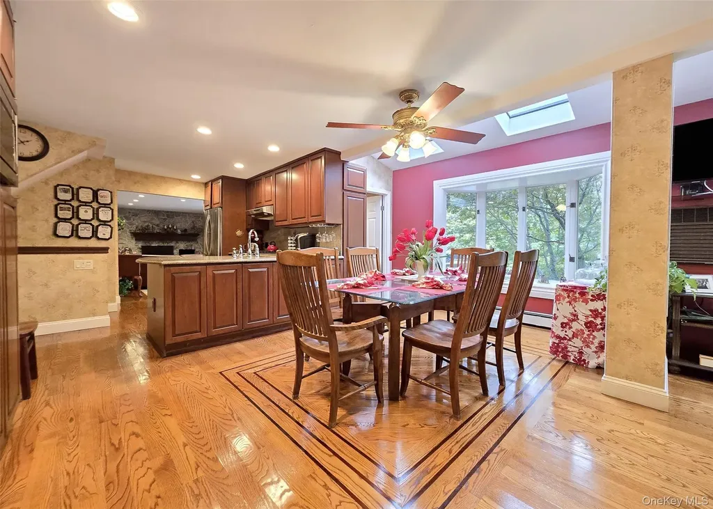 7 Royal Oaks Drive Centereach NY 11720