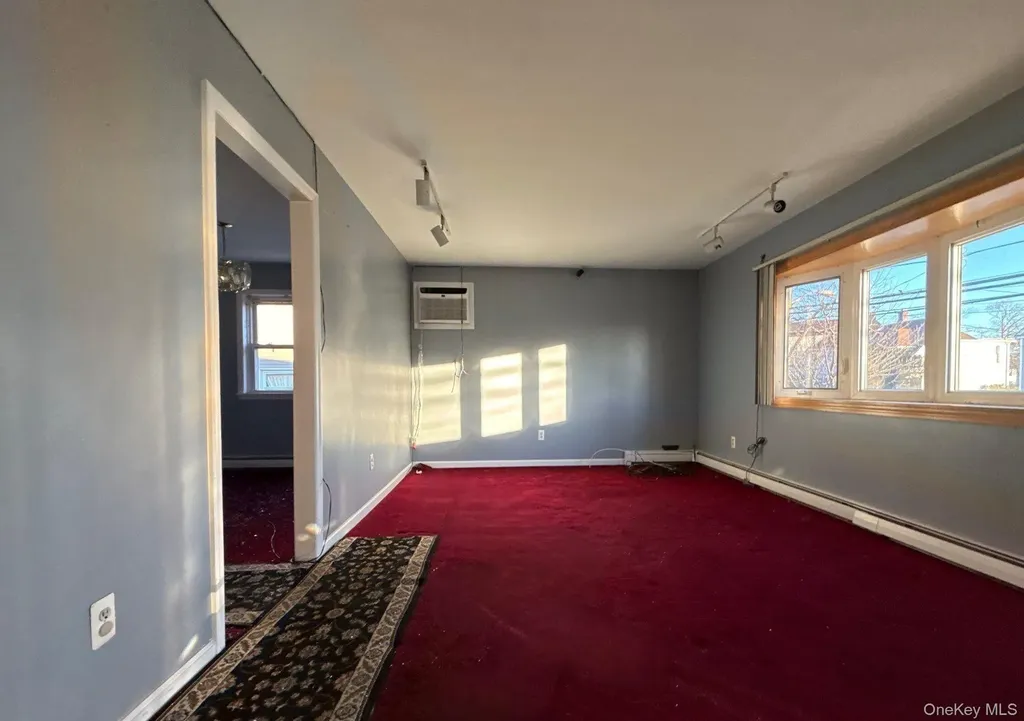 11 Mount Avenue Freeport NY 11520