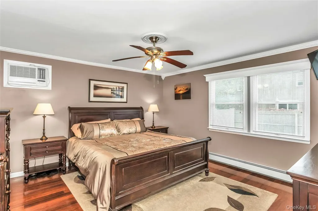 2466 Army Place Bellmore NY 11710