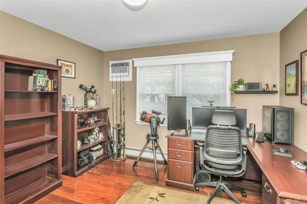 2466 Army Place Bellmore NY 11710