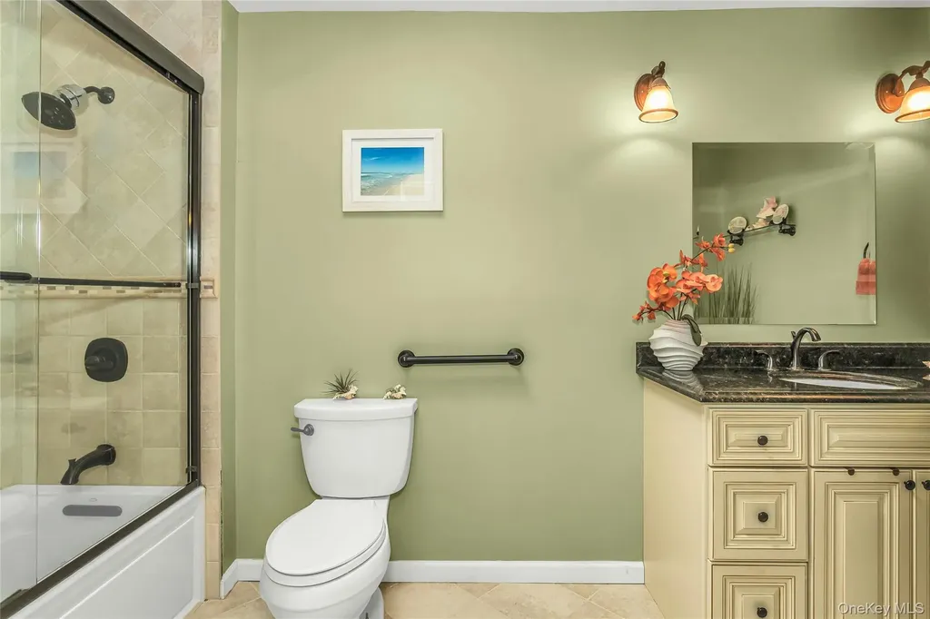2466 Army Place Bellmore NY 11710