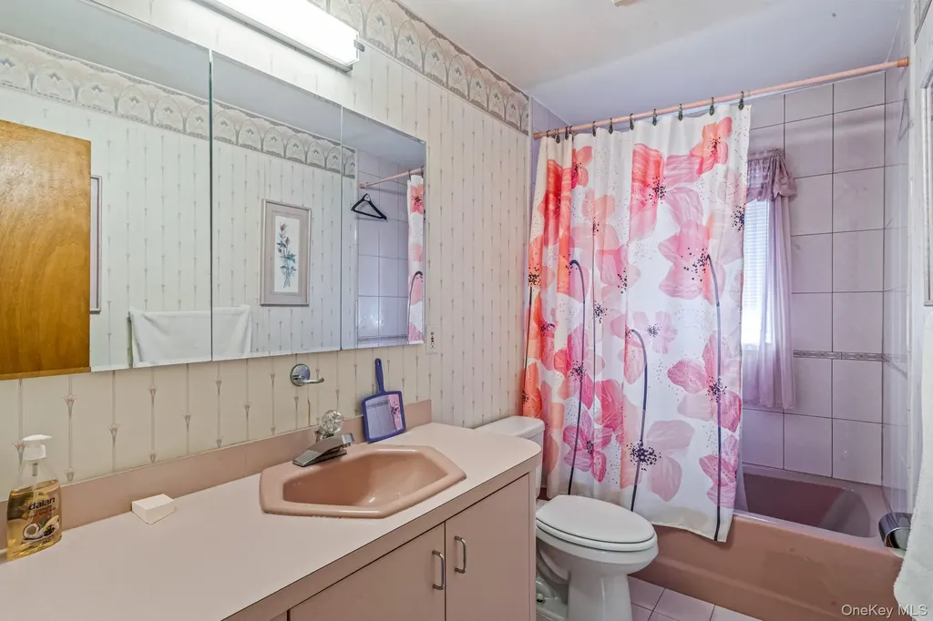 14-07 158th Street Beechhurst NY 11357