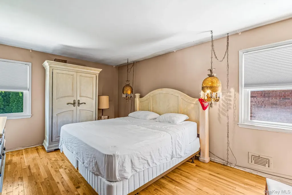 14-07 158th Street Beechhurst NY 11357