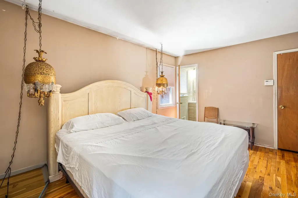 14-07 158th Street Beechhurst NY 11357