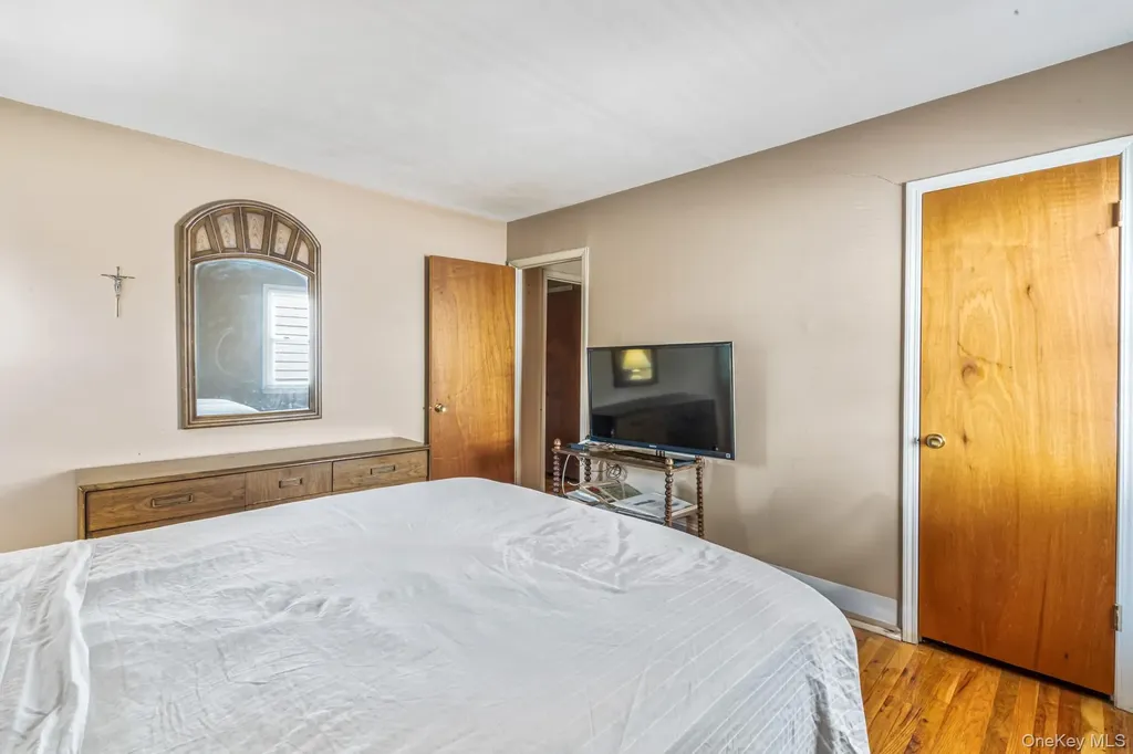 14-07 158th Street Beechhurst NY 11357