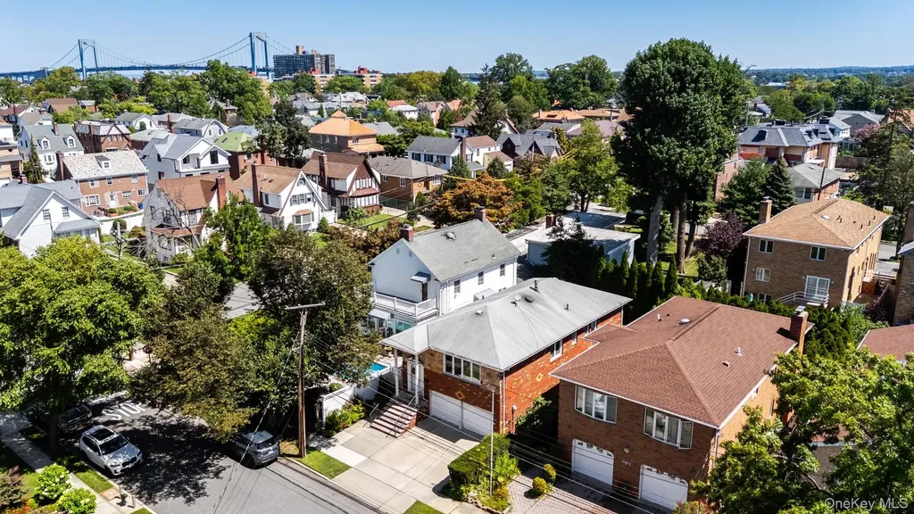 14-07 158th Street Beechhurst NY 11357