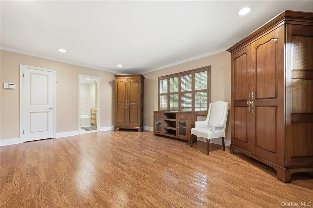 88 Luquer Road Manhasset NY 11030