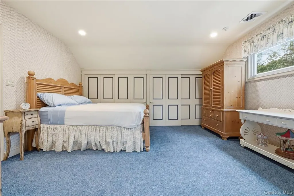 88 Luquer Road Manhasset NY 11030