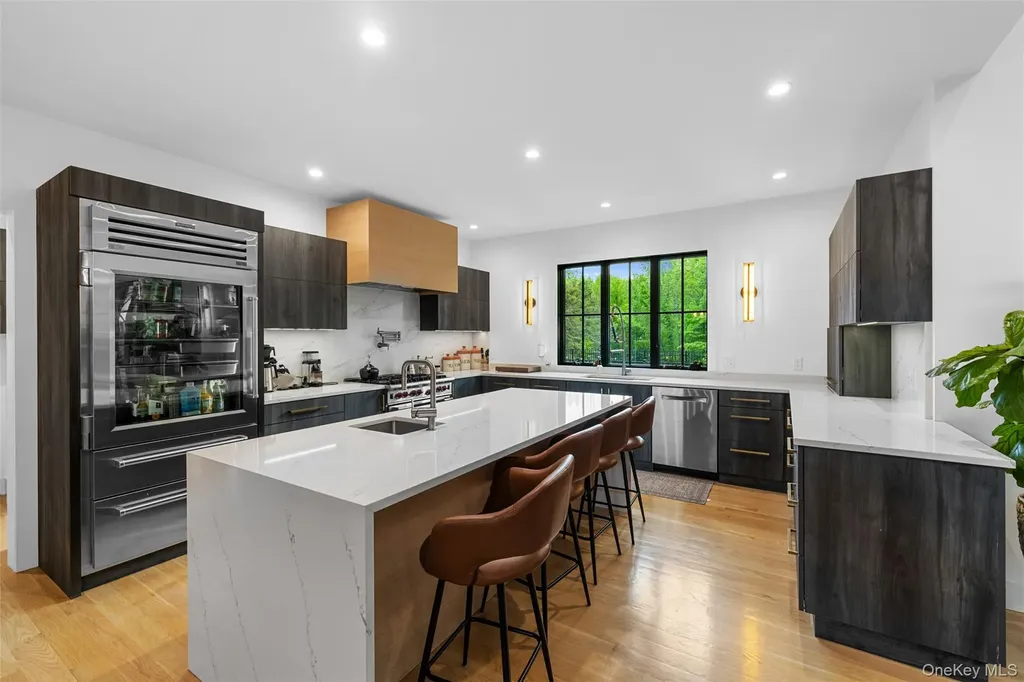 36 Spruce Lane Poughkeepsie NY 12603