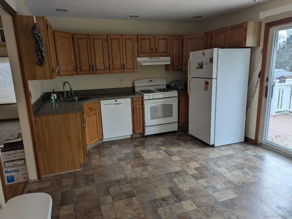 13 Olympus Drive Mahopac NY 10541