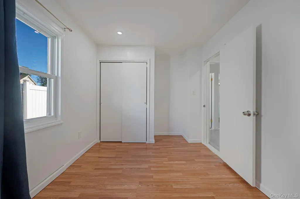 26 Sky Lane Levittown NY 11756