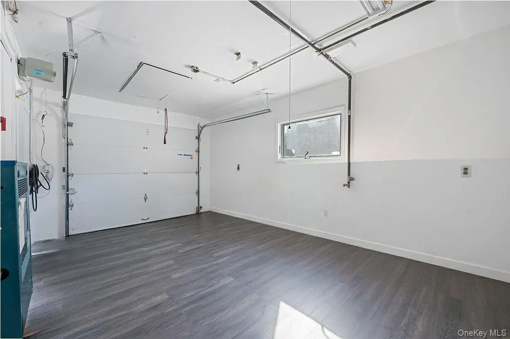 26 Sky Lane Levittown NY 11756