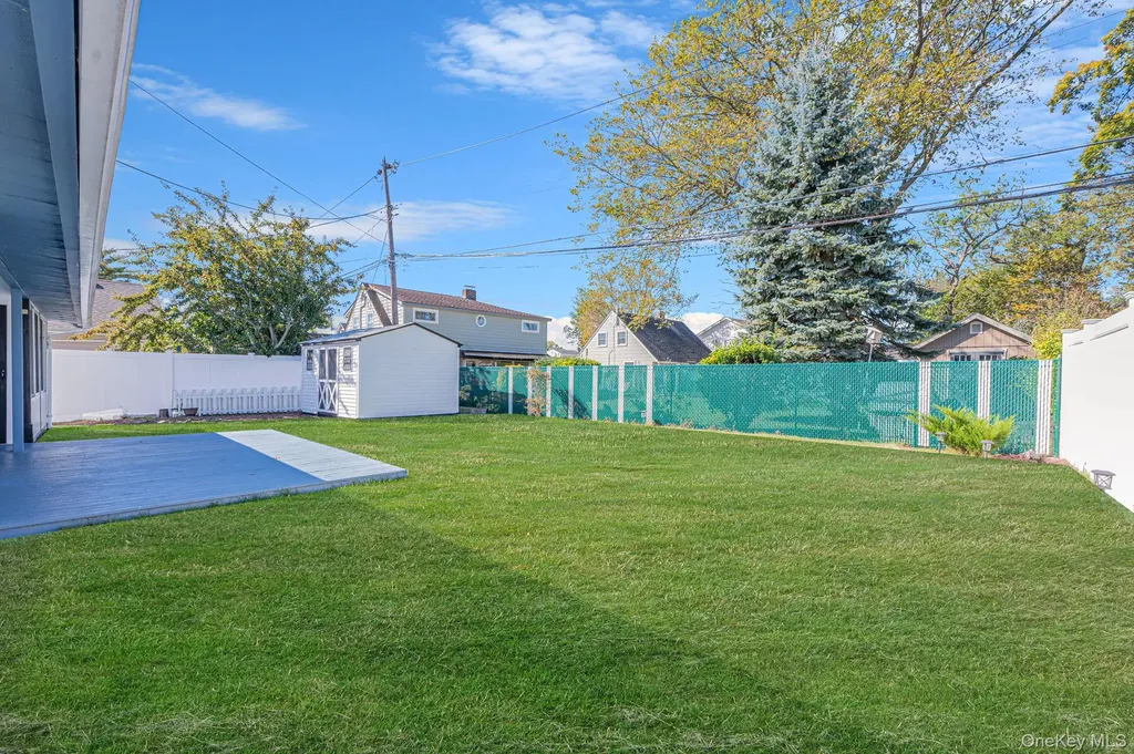 26 Sky Lane Levittown NY 11756