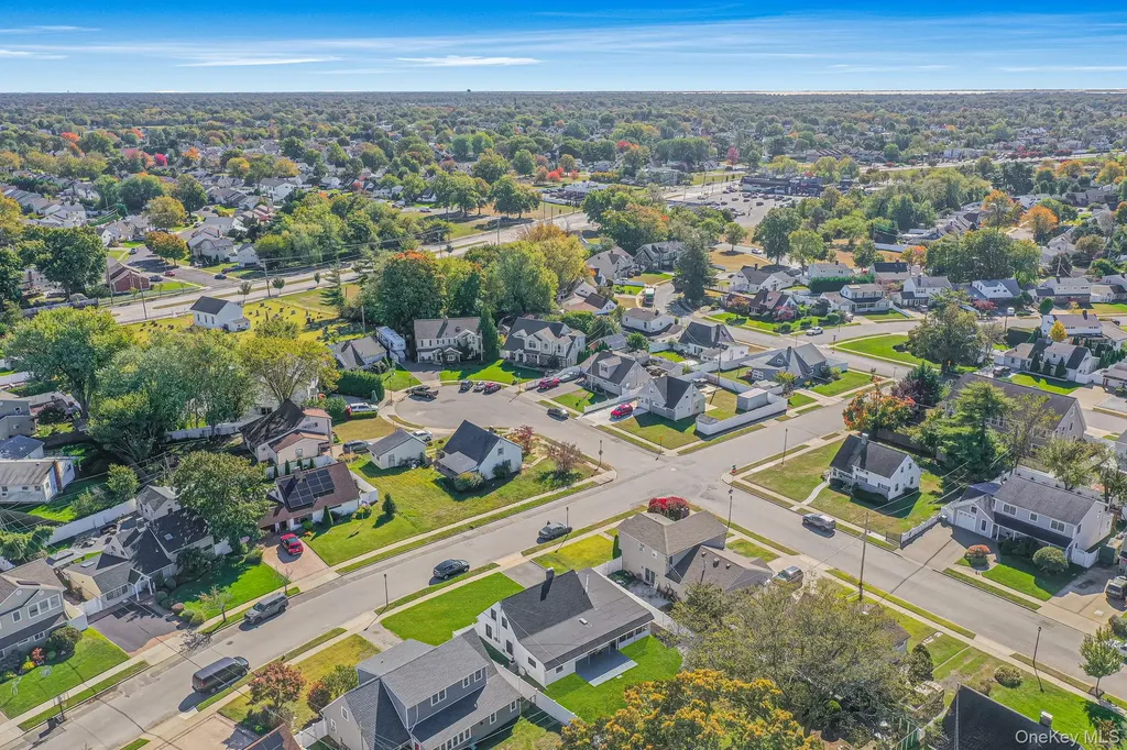 26 Sky Lane Levittown NY 11756