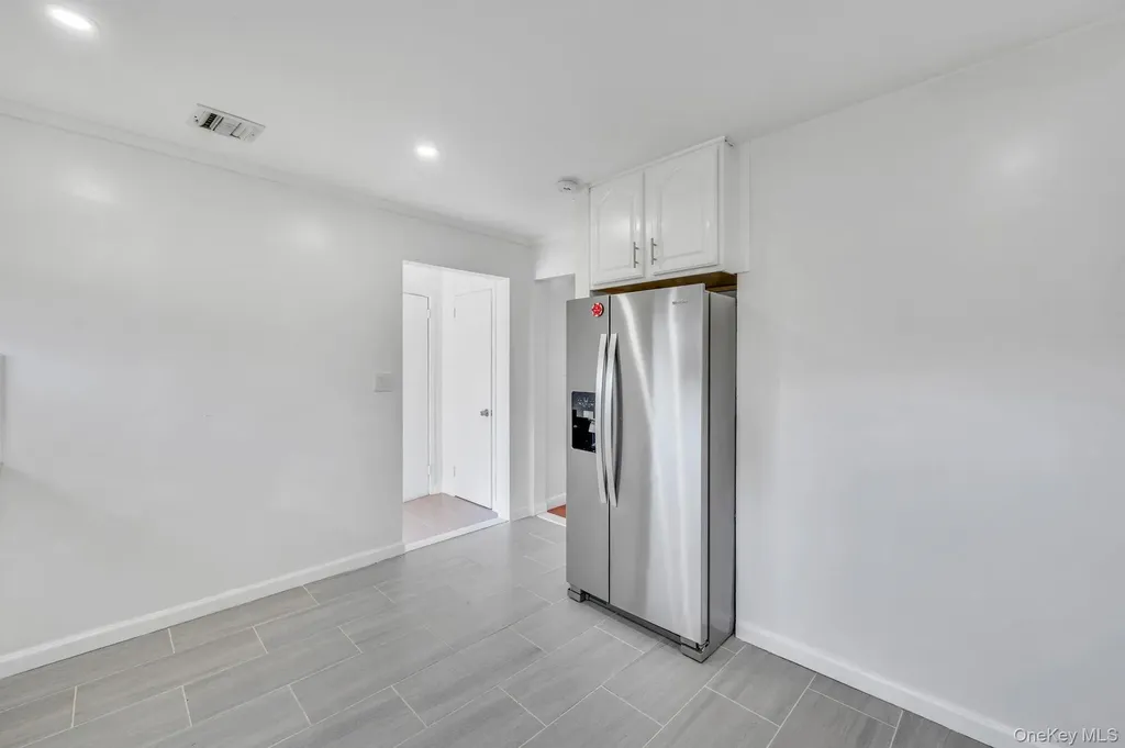 26 Sky Lane Levittown NY 11756