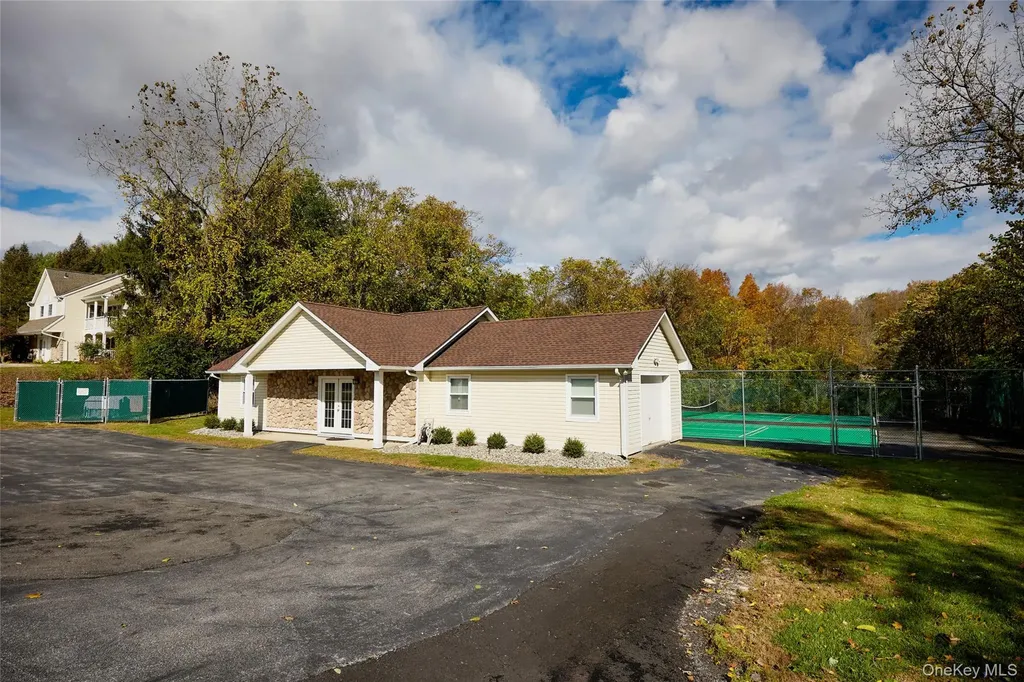 43 Spruce Ridge Drive Fishkill NY 12524
