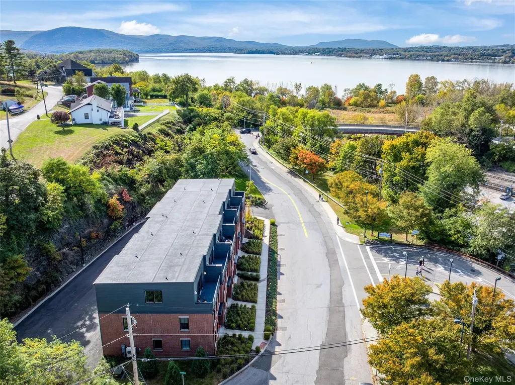 10 Beekman Street Beacon NY 12508