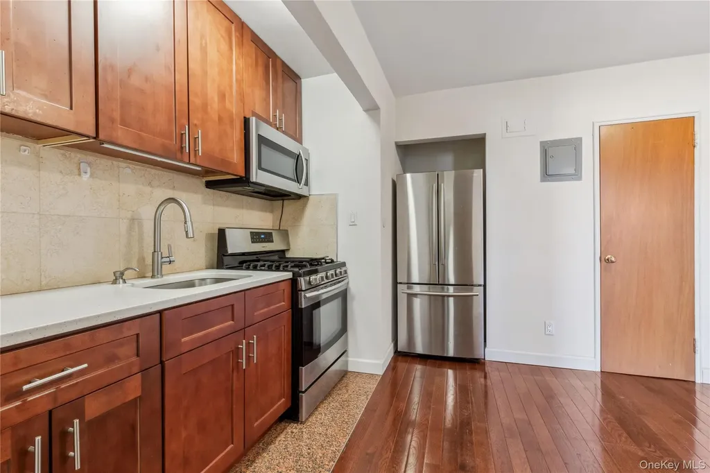 67-12 Yellowstone Boulevard Forest Hills NY 11375