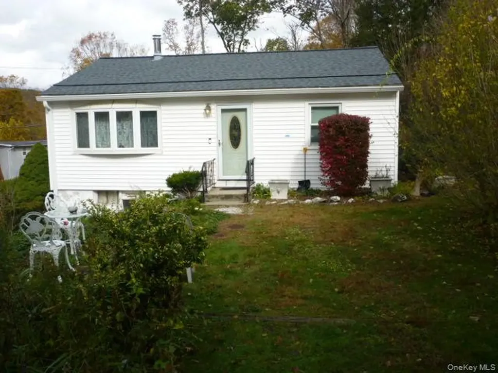 11 Hazel Drive Patterson NY 12563
