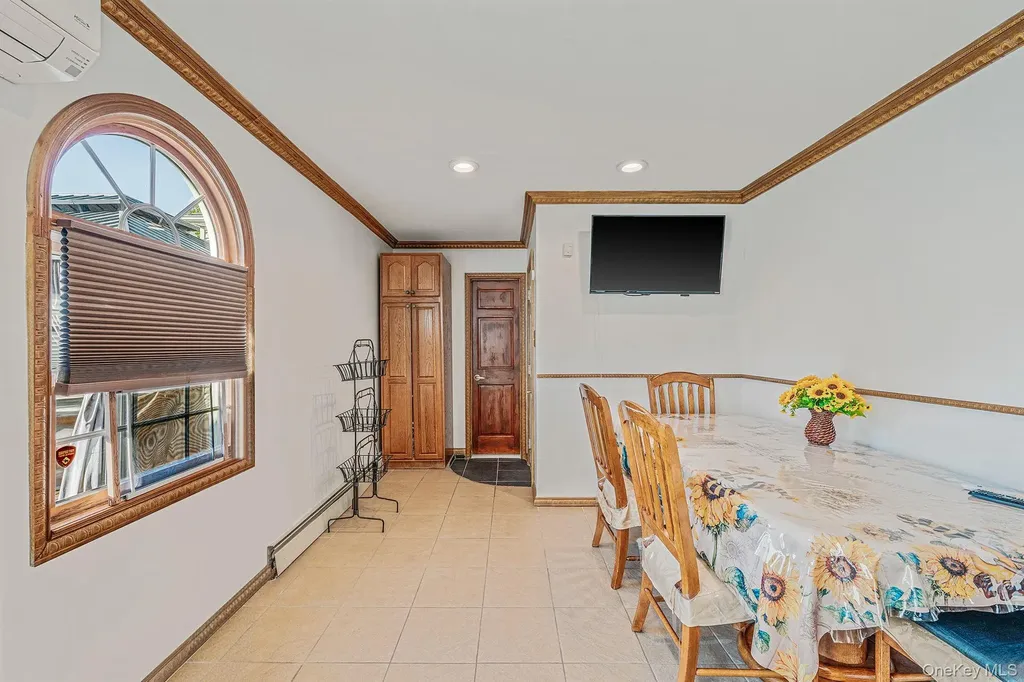 1655 Stein Drive Bay Shore NY 11706