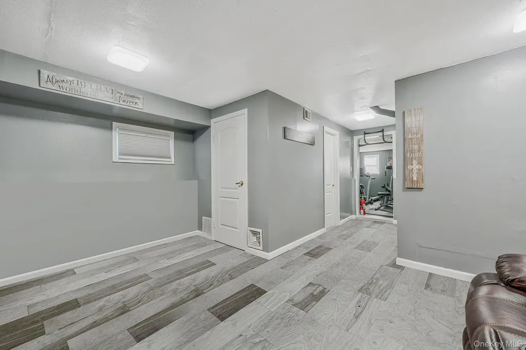 1655 Stein Drive Bay Shore NY 11706