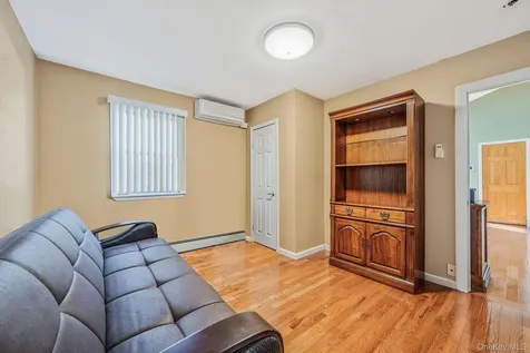 1655 Stein Drive Bay Shore NY 11706