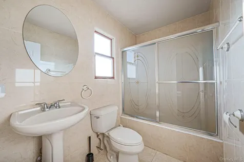 1655 Stein Drive Bay Shore NY 11706