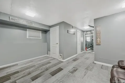 1655 Stein Drive Bay Shore NY 11706