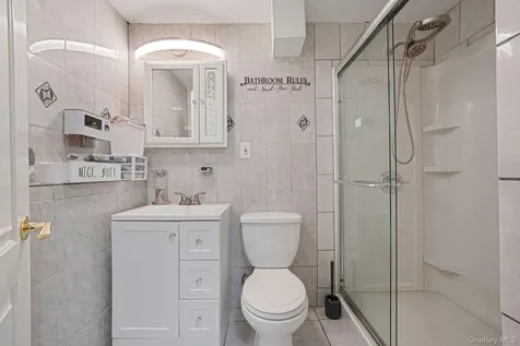 1655 Stein Drive Bay Shore NY 11706