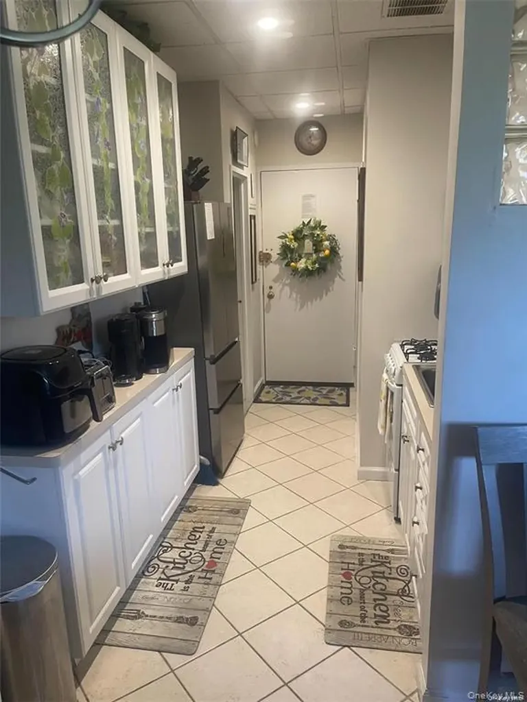 269-10 Grand Central Parkway Floral Park NY 11005