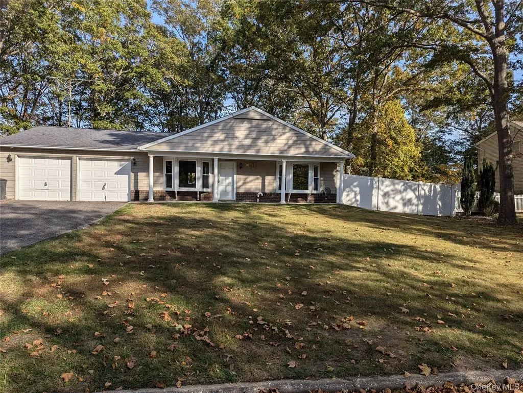 144 Sequoia Drive Coram NY 11727