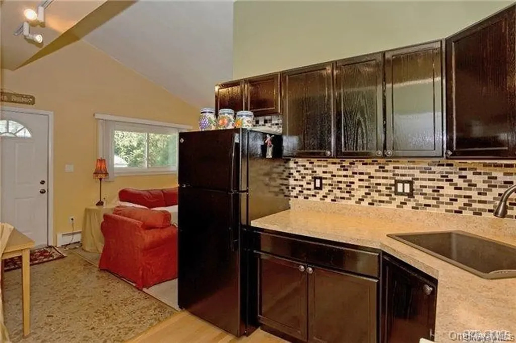 843 Outlook Avenue West Babylon NY 11704