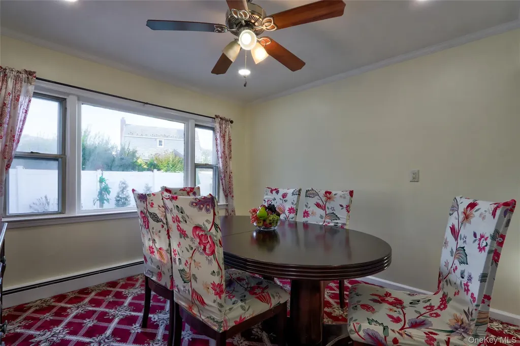 131 Peninsula Boulevard Valley Stream NY 11581